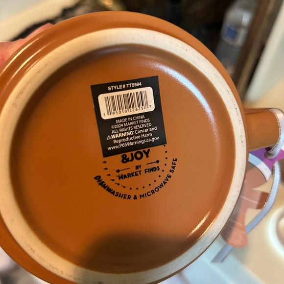 HOLLY JOLLY 2024 Gingerbread House Mug New with tags - Picture 3 of 3